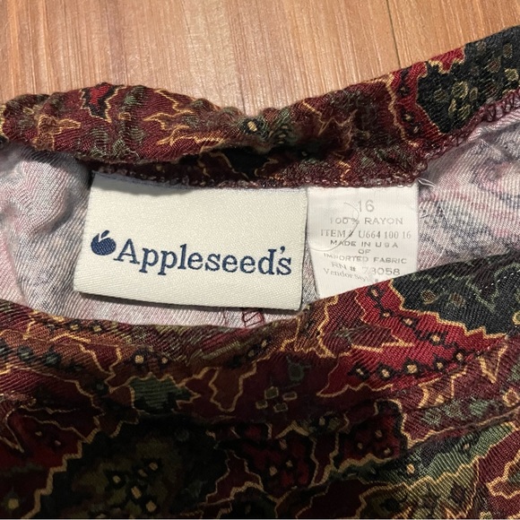 Patterned Skirt - Picture 2 of 3